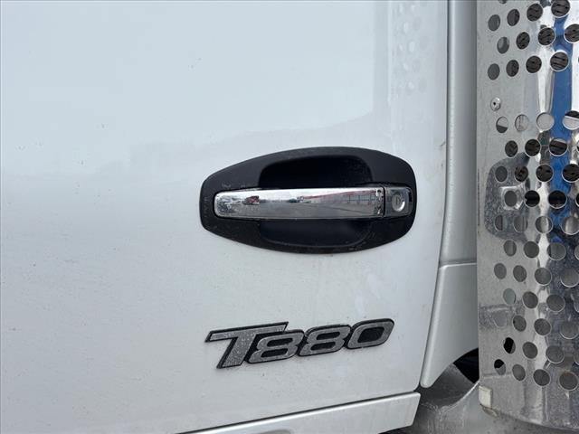 2025 Kenworth T880 Dump