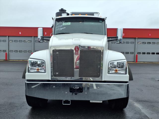 2025 Kenworth T880 VACUUM