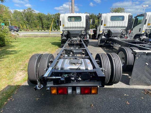 2025 Isuzu NRR Chassis