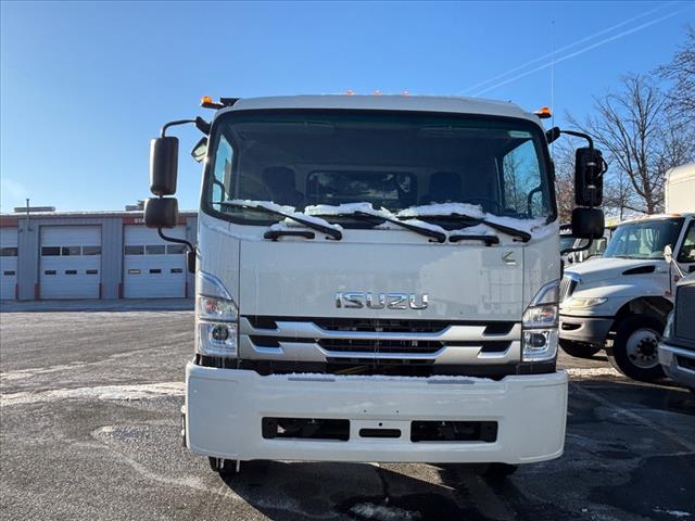 2025 Isuzu FTR 16 Landscape