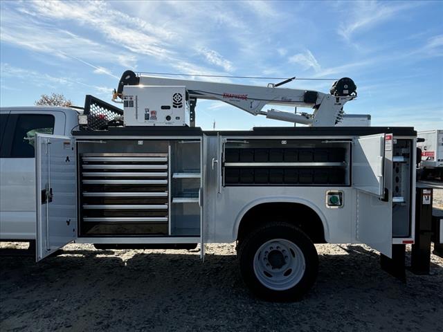 2024 Ford Crane XL