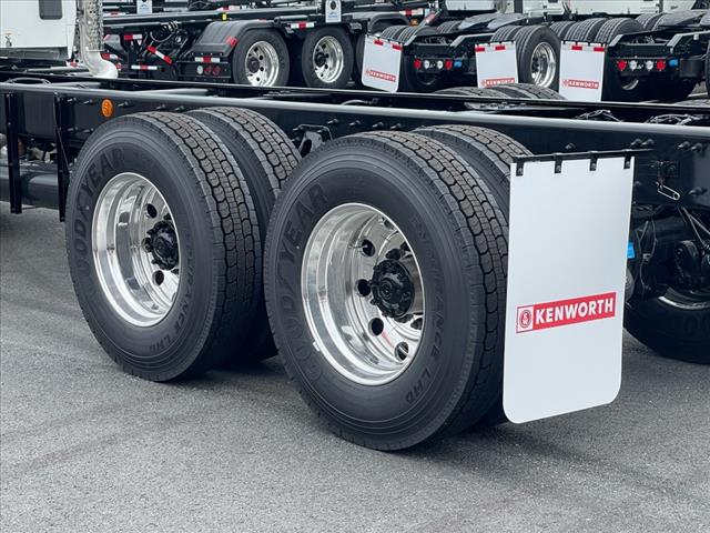2025 Kenworth T880 Single Cab