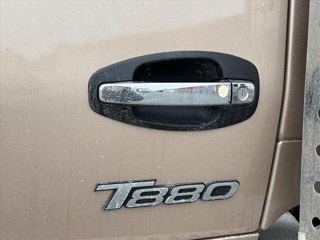 2025 Kenworth T880 Dump
