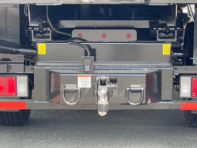 2024 Isuzu NRR CREW Diesel