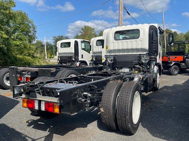 2025 Isuzu NRR Chassis