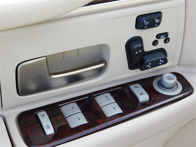 2010 Lincoln Town Car Signature Limited