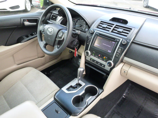 2014 Toyota Camry LE