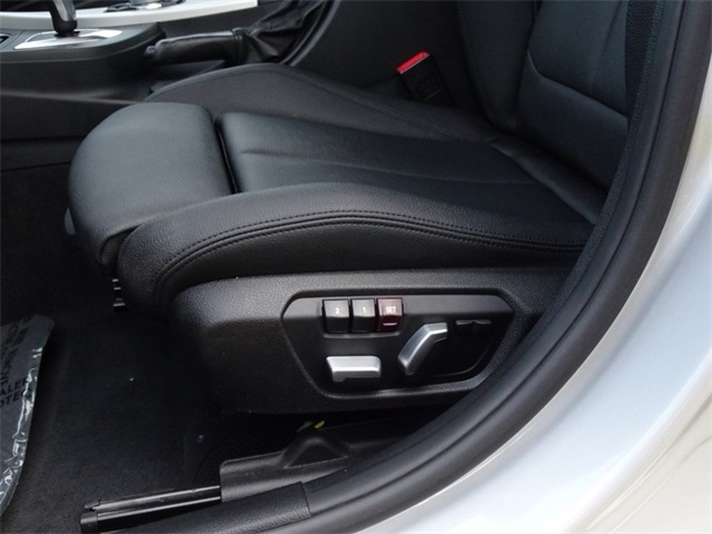 2017 BMW 3 Series 320i