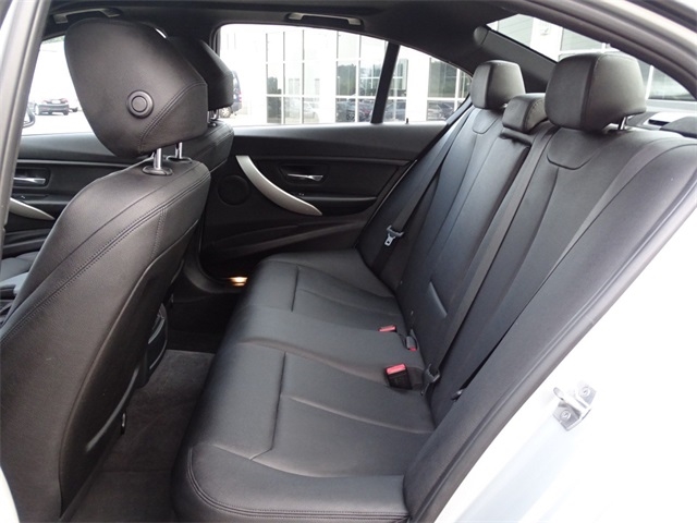 2017 BMW 3 Series 320i