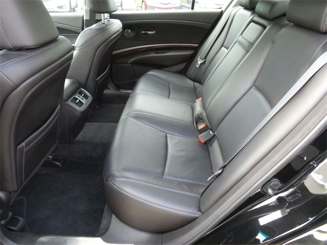 2014 Acura RLX Base w/Technology Package