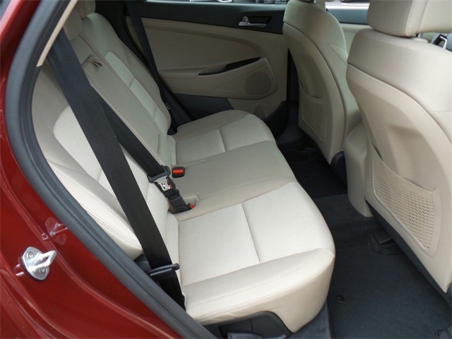 2016 Hyundai Tucson SE