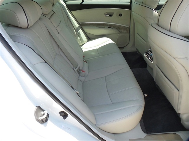 2018 Acura RLX w/Tech