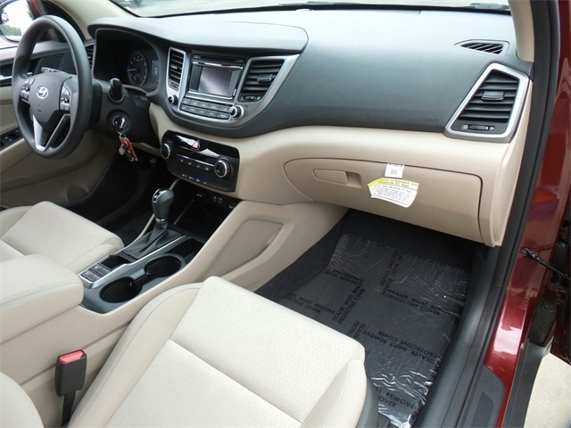 2016 Hyundai Tucson SE