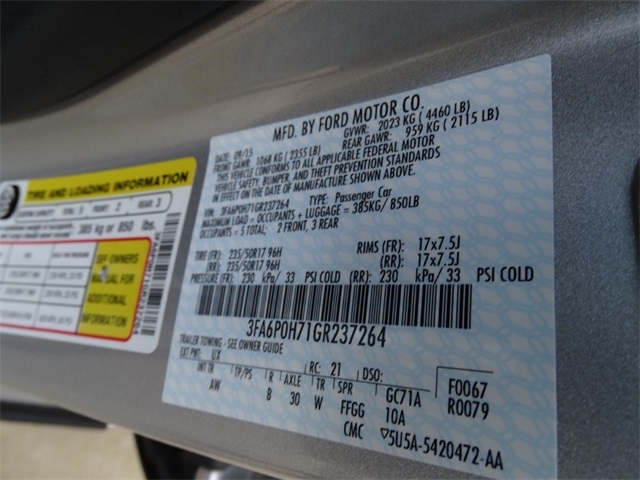 2016 Ford Fusion SE