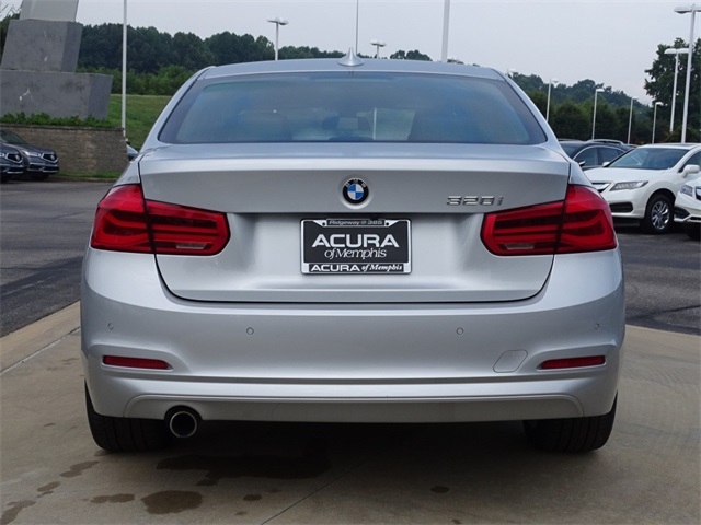 2017 BMW 3 Series 320i