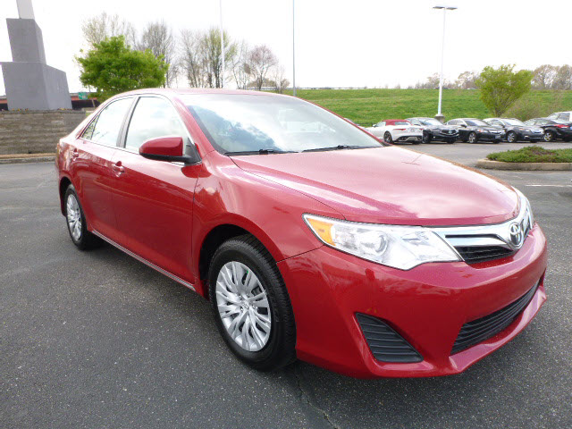 2014 Toyota Camry LE