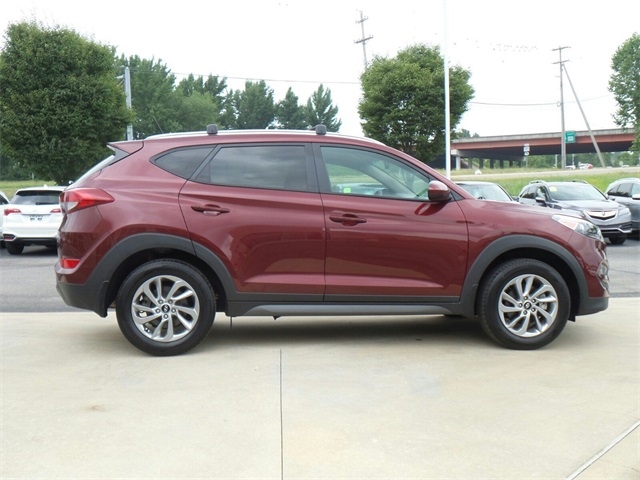 2016 Hyundai Tucson SE