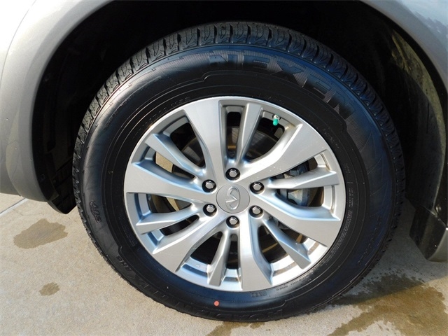 2015 INFINITI QX80 Base