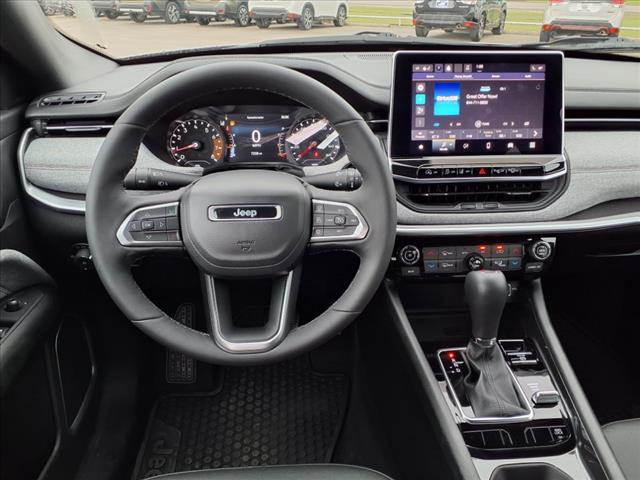 2023 Jeep Compass Latitude Lux