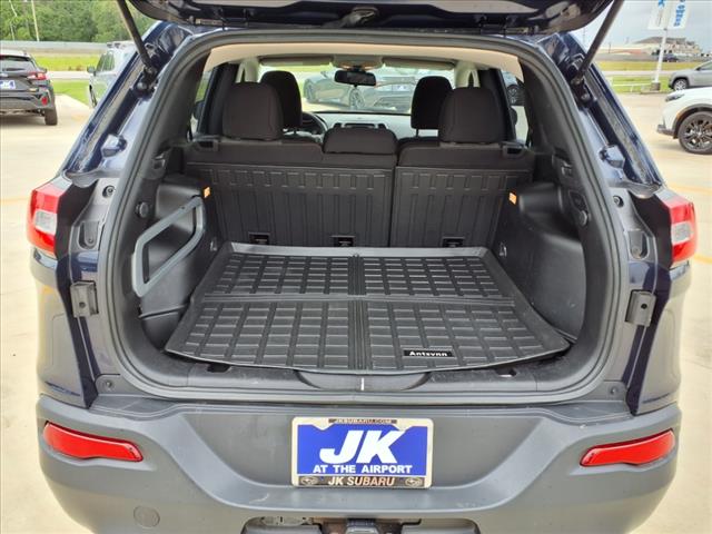 2016 Jeep Cherokee Sport