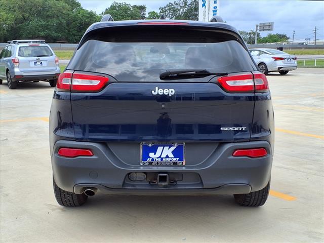 2016 Jeep Cherokee Sport
