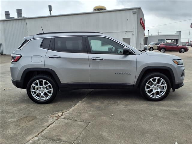 2023 Jeep Compass Latitude Lux