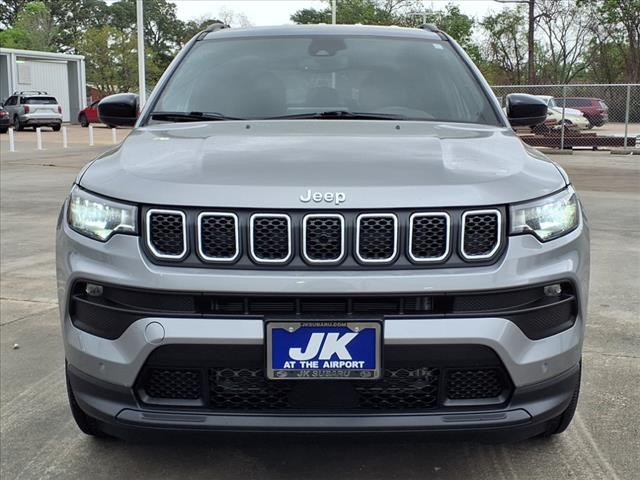 2023 Jeep Compass Latitude Lux