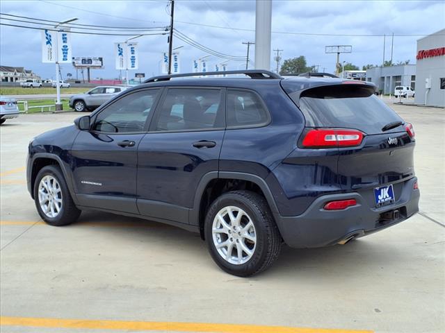 2016 Jeep Cherokee Sport