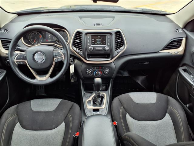 2016 Jeep Cherokee Sport