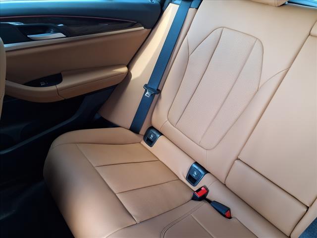 2025 BMW X4 xDrive30i