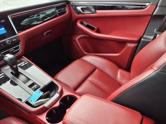 2023 Porsche Macan 