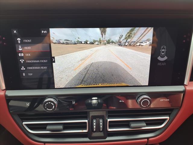 2023 Porsche Macan 