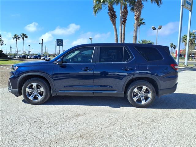 2023 Honda Pilot EX-L w/Rear Captain's Chairs