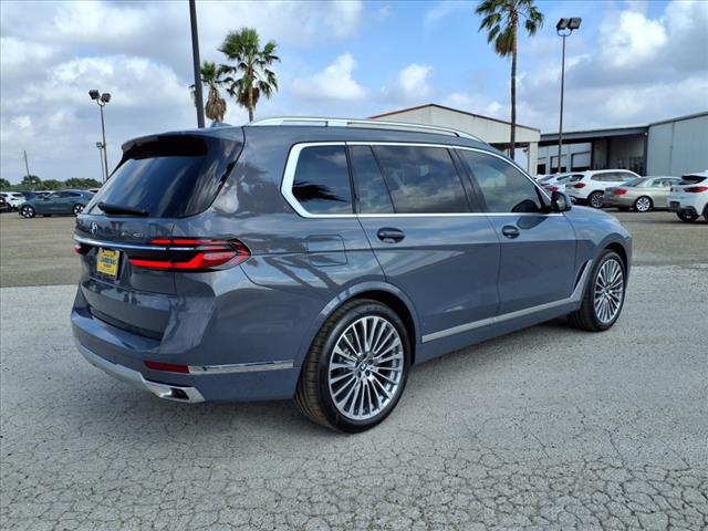 2025 BMW X7 xDrive40i