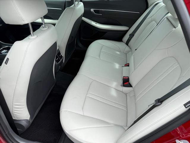 2023 Hyundai SONATA Hybrid Limited