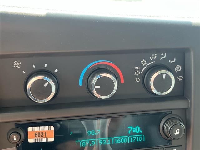 2025 Chevrolet Express 3500