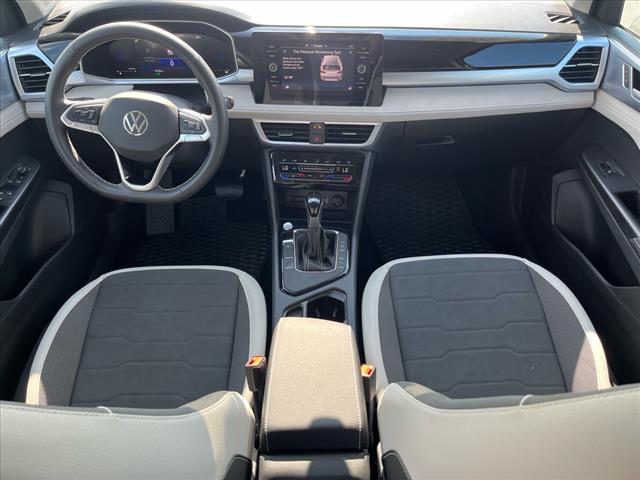 2025 Volkswagen Taos SE