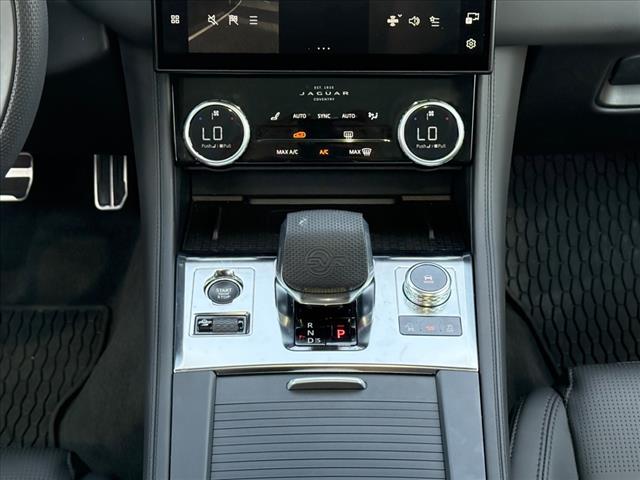 2024 Jaguar F-PACE SVR