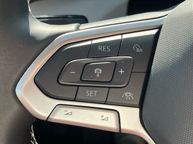 2025 Volkswagen Taos SE