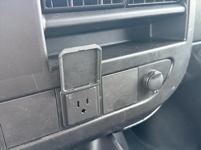 2023 GMC Savana 2500