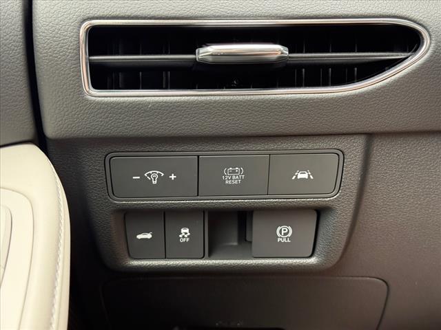 2023 Hyundai SONATA Hybrid Limited