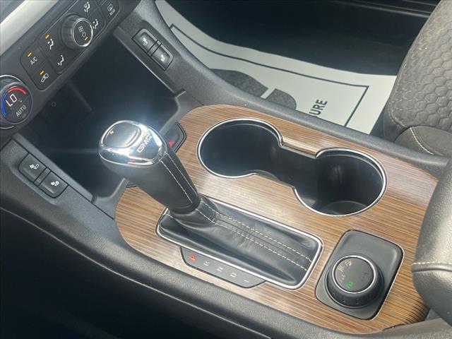 2017 GMC Acadia SLE-2