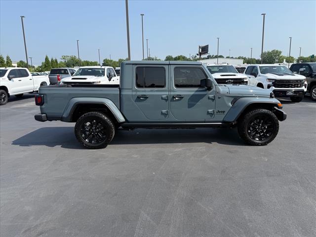 2024 Jeep Gladiator NightHawk
