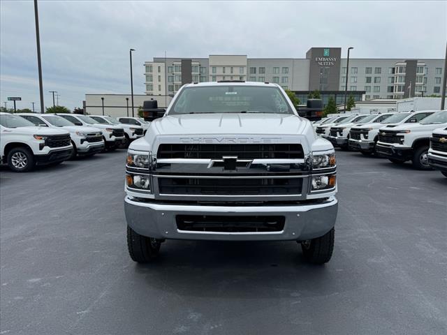 2024 Chevrolet Silverado 5500 AWD