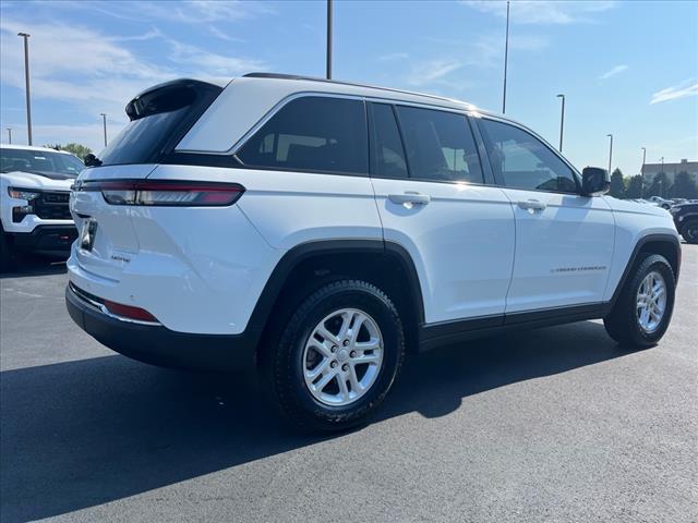 2022 Jeep Grand Cherokee Laredo