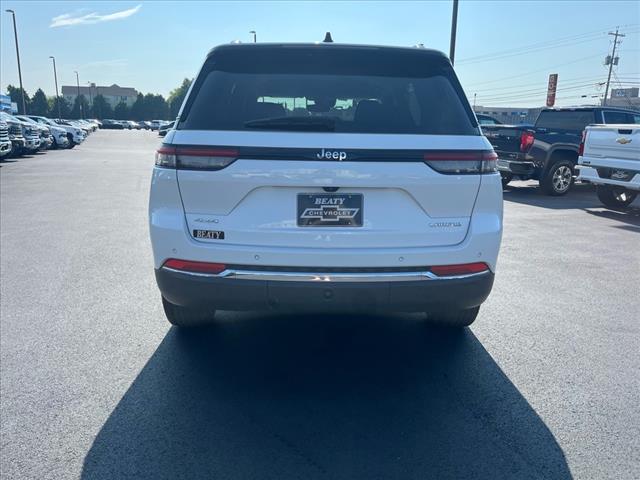 2022 Jeep Grand Cherokee Laredo
