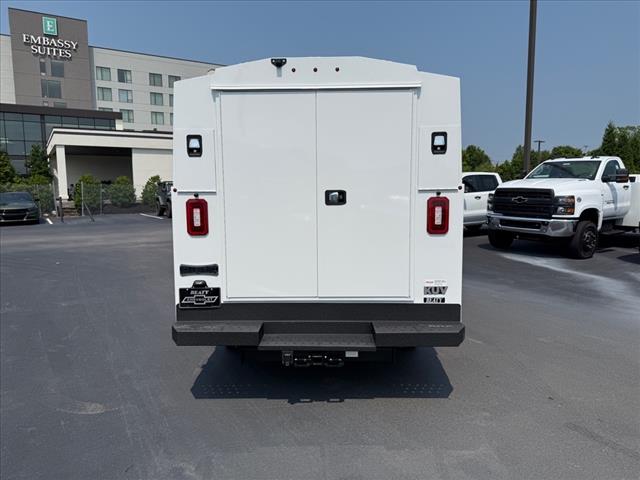 2024 Chevrolet Express 3500