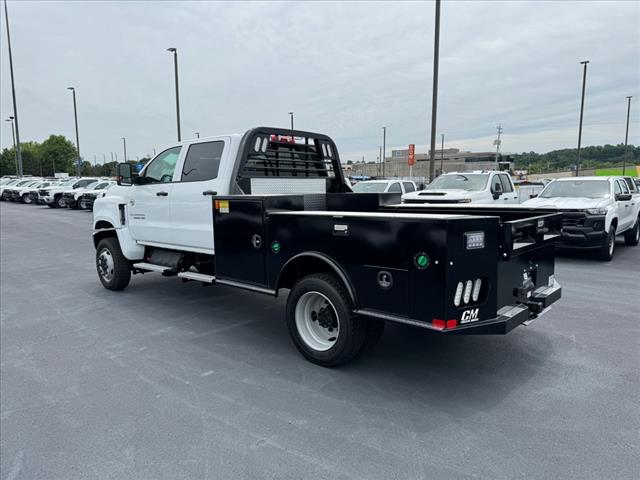 2024 Chevrolet Silverado 5500 AWD