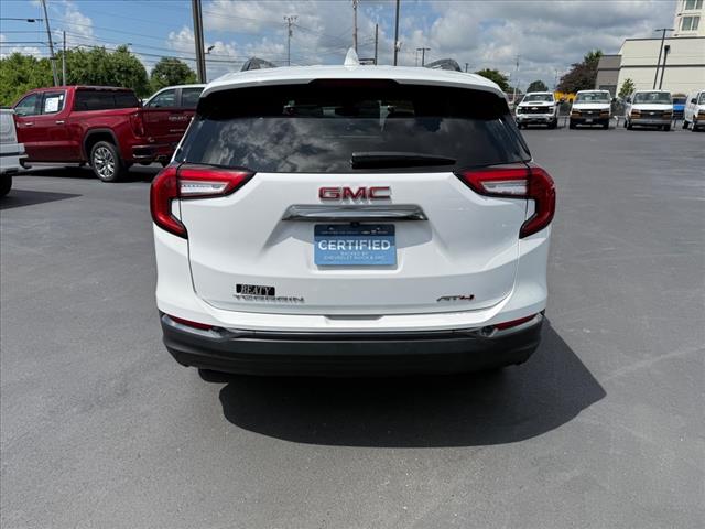2023 GMC Terrain AT4