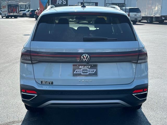 2025 Volkswagen Taos SE